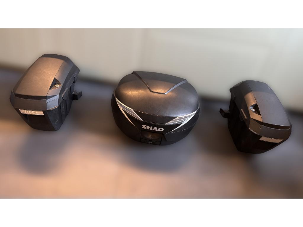 Topcase + Sidecase Shad SH39 et SH23, Motos, Enlèvement, Utilisé