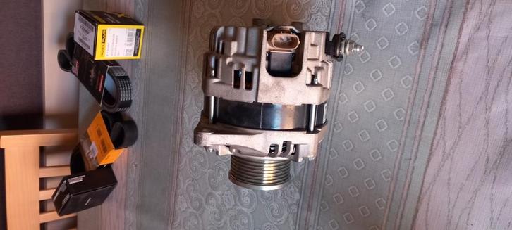 Nissan Navara NP300 Dynamo 2018, Auto-onderdelen, Motor en Toebehoren, Nissan, Ophalen of Verzenden