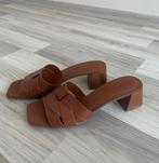 Chaussons en cuir, Zara, Vêtements | Femmes, Enlèvement, Neuf