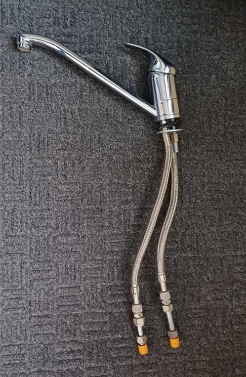 keuken /en een wastafel kraan bieden valaf 25,--, Doe-het-zelf en Bouw, Sanitair, Gebruikt, Kraan, Chroom, Ophalen