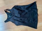 Zwart sporttopje mt 44, Kleding | Dames, Ophalen of Verzenden, Zo goed als nieuw, Zwart