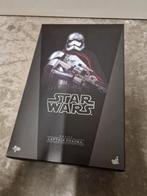 Hot Toys 
MMS 328

Star Wars
Captain Phasma, Verzamelen, Ophalen of Verzenden, Zo goed als nieuw