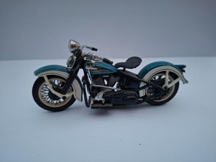 Harley Davidson Miniatuur 1:24, Collections, Marques automobiles, Motos & Formules 1, Comme neuf, Motos, Enlèvement ou Envoi