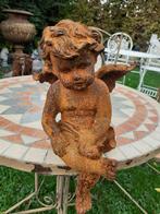 ENGEL, CHERUBIJN MET VOGEL IN GEPATINEERD GIETIJZER, Ophalen of Verzenden, Zo goed als nieuw, Overige materialen, Engelenbeeld