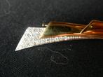 NIEUWE TWEEKLEURIGE BROCHE VAN GEEL GOUD EN 18 KARAAT WITGOU, Nieuw, Ophalen of Verzenden, Met edelsteen, Goud