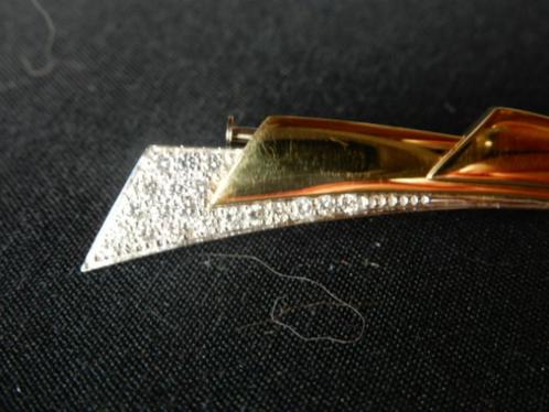 NIEUWE TWEEKLEURIGE BROCHE VAN GEEL GOUD EN 18 KARAAT WITGOU, Handtassen en Accessoires, Broches, Nieuw, Goud, Goud, 7 tot 10 cm