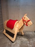Houten paard, Ophalen, Zo goed als nieuw, Rij- of Hobbelspeelgoed