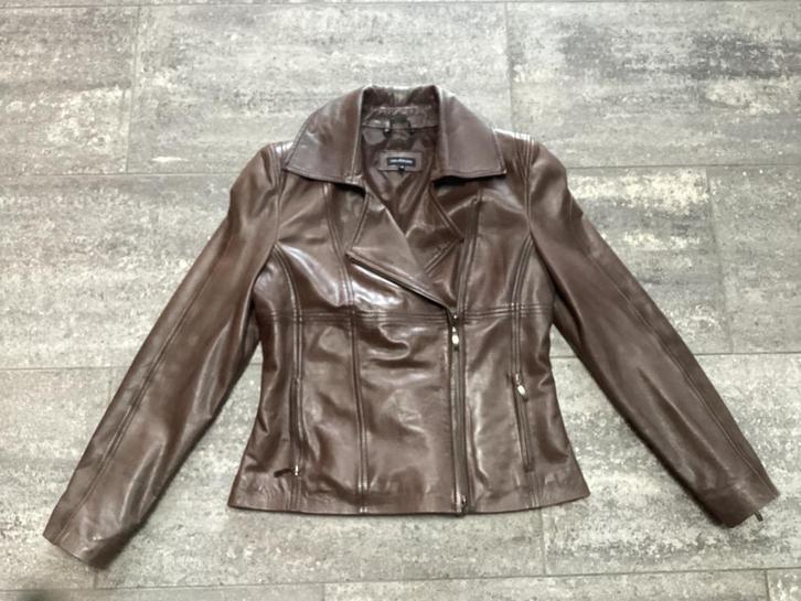 Caroline Biss leder jas 40/42, Kleding | Dames, Jassen | Zomer, Gedragen, Maat 42/44 (L), Bruin, Ophalen of Verzenden