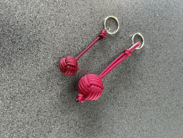 2 Keychains monkey fist climbing chord - burgundy - NEW ! beschikbaar voor biedingen
