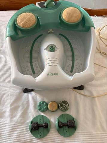 Voetbad babyliss met alle toebehoren beschikbaar voor biedingen
