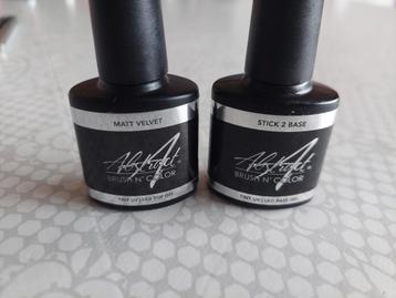 Top & base gel Abstract  beschikbaar voor biedingen