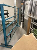 Metalen rek voor rollen, Zakelijke goederen, Ophalen