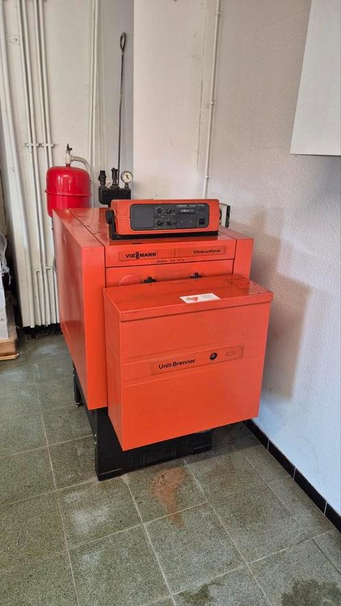 Viessmann Vitola-Uniferral E mazoutketel en brander, Doe-het-zelf en Bouw, Chauffageketels en Boilers, Gebruikt, Ophalen