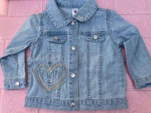 Veste en jean fille avec coeur bleu clair - neuve - taille 8, Enfants & Bébés, Vêtements de bébé | Taille 80, Neuf, Fille, Manteau