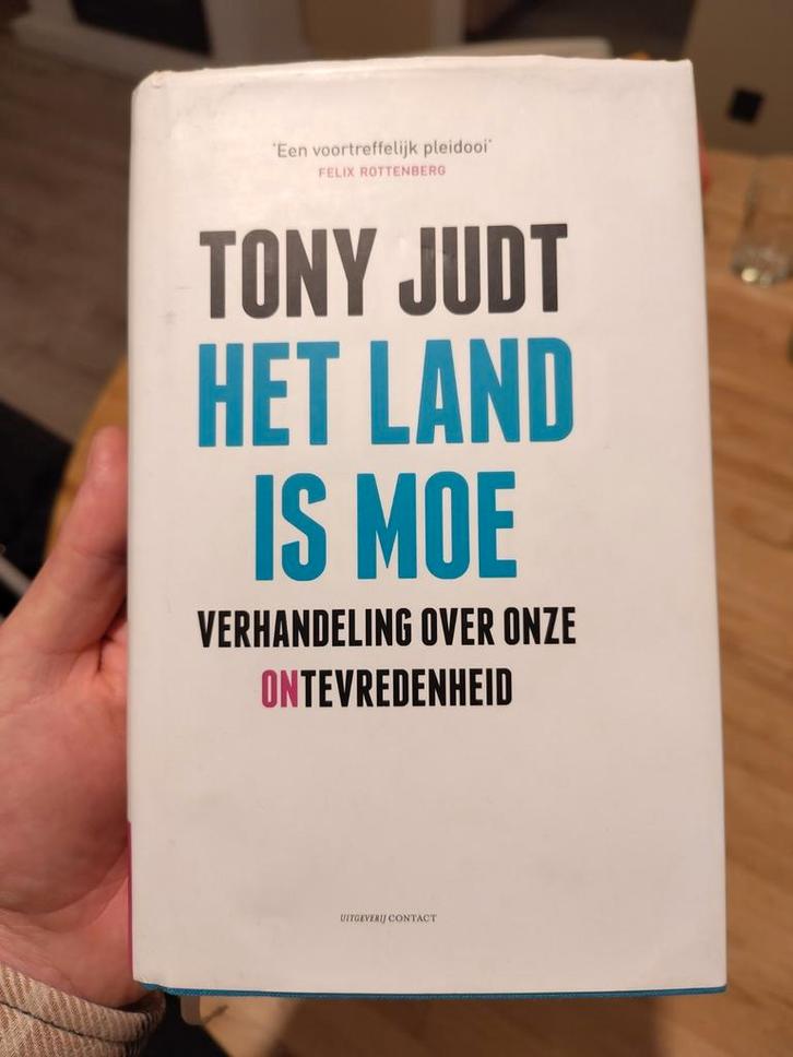 Tony Judt - Het land is moe, Boeken, Overige Boeken, Zo goed als nieuw, Ophalen of Verzenden
