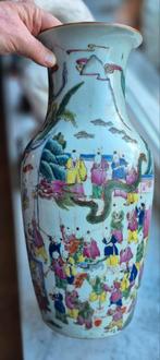 Chinese vaas Qing famille rose verte ming taferelen draak, Antiek en Kunst, Ophalen of Verzenden