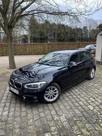 BMW 116i benzine: perfect onderhouden & laag verbruik, Autos, Carnet d'entretien, Série 1, Noir, Tissu