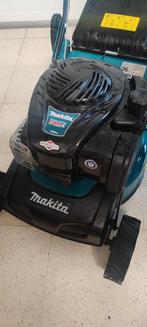 Makita grasmaaier benzine 1400cc max 2 maal gebruikt geweest, Tuin en Terras, Grasmaaiers, Ophalen, Zo goed als nieuw, Versnellingen