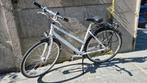 Sportieve damesfiets 28'' venturelli, Fietsen en Brommers, Ophalen, Zo goed als nieuw