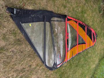 windsurf beschikbaar voor biedingen
