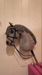 Hobbyhorse/stokpaardje met attributen, Ophalen of Verzenden, Zo goed als nieuw