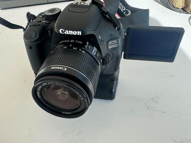 Canon eos 600D spiegelreflzx camera, Audio, Tv en Foto, Fotocamera's Analoog, Zo goed als nieuw, Spiegelreflex, Canon, Ophalen