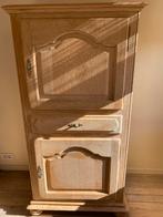 Eiken kast, Ophalen