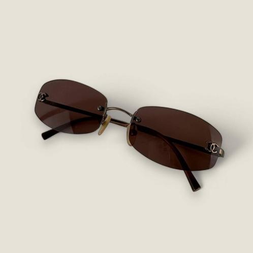 Chanel vintage zonnebril roze origineel, Handtassen en Accessoires, Zonnebrillen en Brillen | Dames, Gebruikt, Zonnebril, Overige merken