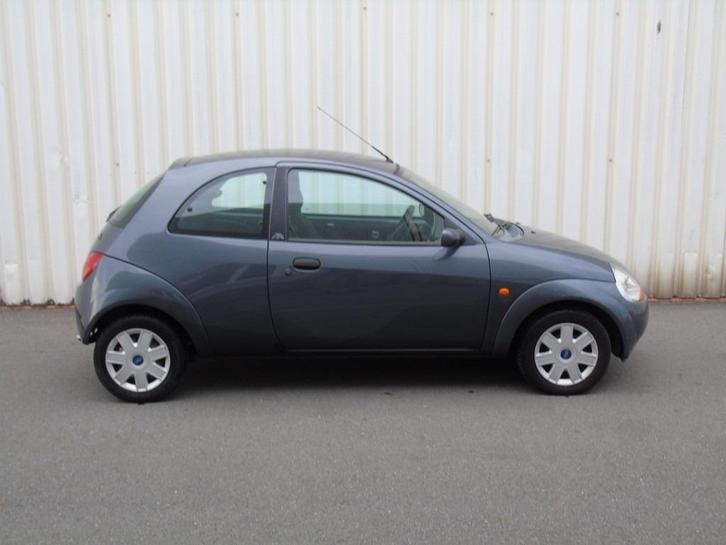 Ford Ka  van 2004, Auto's, Ford, Particulier, Te koop, Ka, Airbags, Elektrische ramen, Metaalkleur, Startonderbreker, Benzine