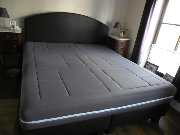 Elsach Box spring 180 x 200, Maison & Meubles, Chambre à coucher | Matelas & Sommiers, Utilisé, Matelas, 180 cm, 210 cm, Deux personnes