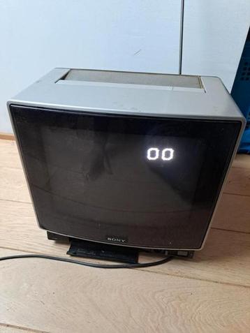 Sony draagbare tv 1970 trinitron 30 cm vintage  te koop. beschikbaar voor biedingen