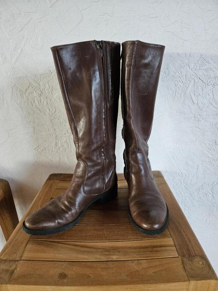 Bottes hautes GEOX en cuir pointure 38, Kleding | Dames, Schoenen, Gedragen, Hoge laarzen, Bruin, Ophalen of Verzenden