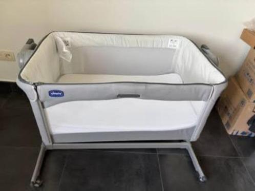 Chicco Next2Me Co-Sleeper Magic + toebehoren, Kinderen en Baby's, Babywiegjes en Ledikanten, Zo goed als nieuw, Wieg, Ophalen