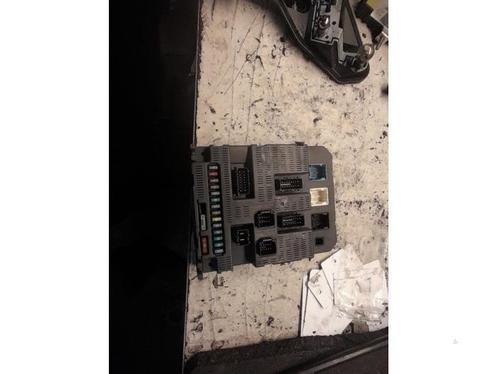Zekeringkast van een Peugeot 207, Auto-onderdelen, Elektronica en Kabels, Peugeot, Gebruikt, 3 maanden garantie, Ophalen of Verzenden