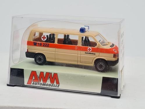 Volkswagen VW Transporter ambulance Aschaffenburg - AWM 1/87, Hobby en Vrije tijd, Modelauto's | 1:87, Zo goed als nieuw, Auto