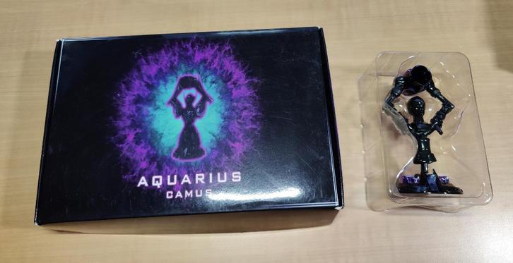 Myth Cloth Ex Camus Surplis (non officiel) avec totem, Collections, Statues & Figurines, Utilisé, Fantasy, Enlèvement ou Envoi