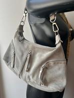 Longchamp grijze suède schoudertas, Handtassen en Accessoires, Tassen | Damestassen, Ophalen of Verzenden, Grijs