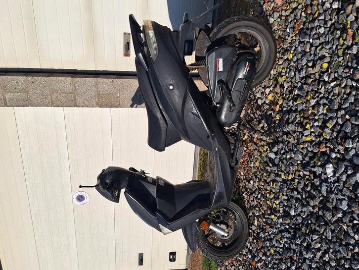 Neco one 12 originele A klasse weinig KLM start en rijd perf, Fietsen en Brommers, Scooters | Yamaha, Zo goed als nieuw, Benzine