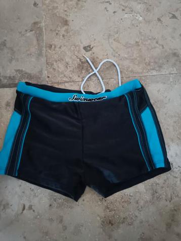 Zwembroek maat 152 beschikbaar voor biedingen