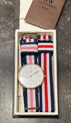 Daniel Wellington horloge, verwisselbare bandjes  NIEUW, Autres marques, Synthétique, Acier, Montre-bracelet