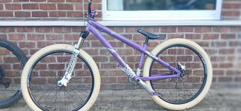 Commencal stunt / dirtjumper, Fietsen en Brommers, Fietsen | Cruisers en Lowriders, Zo goed als nieuw, Heren, Aluminium, Ophalen