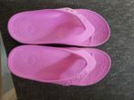 Teenslippers crocs maat J2, Kinderen en Baby's, Kinderkleding | Schoenen en Sokken, Crocs, Meisje, Overige typen, Ophalen of Verzenden