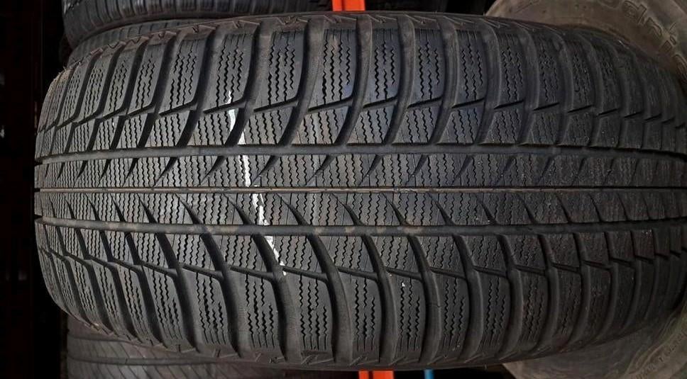 225/55/17 225/55r17 101V 2255517 hiver, Autos : Divers, Pièces de sport automobile, Enlèvement