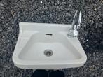 Petit évier + robinet, Bricolage & Construction, Sanitaire, Enlèvement, Utilisé, Verre, Lavabo