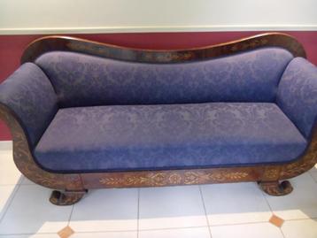 Ancien canapé / banquette marqueté, époque Charles X disponible aux enchères