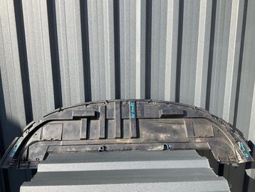 Bumper onderplaat Renault Clio 3 01040185004 05-12 RE-20062 beschikbaar voor biedingen