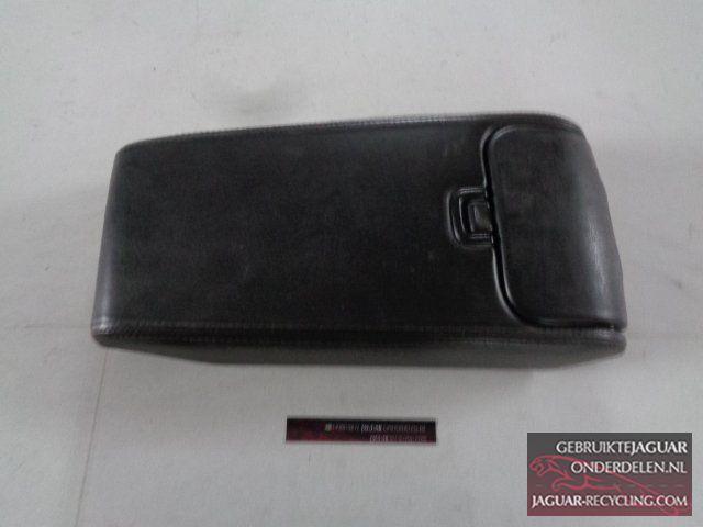 Armleuning met bekerhouder zwart Jaguar XK8 GJB7610AALEG, Auto-onderdelen, Interieur en Bekleding, Jaguar, Gebruikt, Herkomst onderdeel bekend