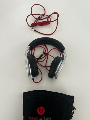Beats by Dr.dre zwarte koptelefoon met etui beschikbaar voor biedingen