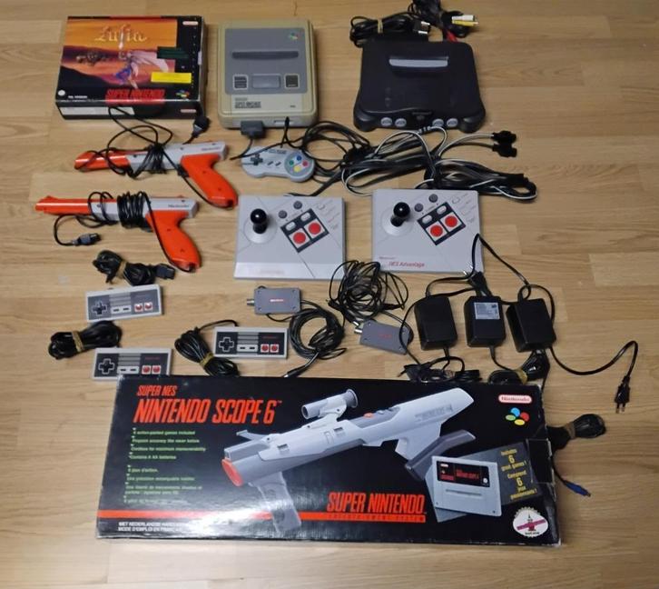 Nintendo consoles en acc., Games en Spelcomputers, Spelcomputers | Nintendo Super NES, Gebruikt, Met 3 controllers of meer, Met games