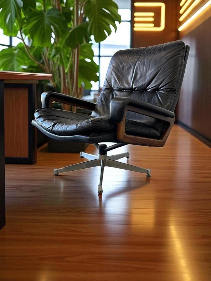 Vintage zwart lederen fauteuil / eenzit Andre vandenbeuck, Huis en Inrichting, Bureaustoelen, Ophalen of Verzenden